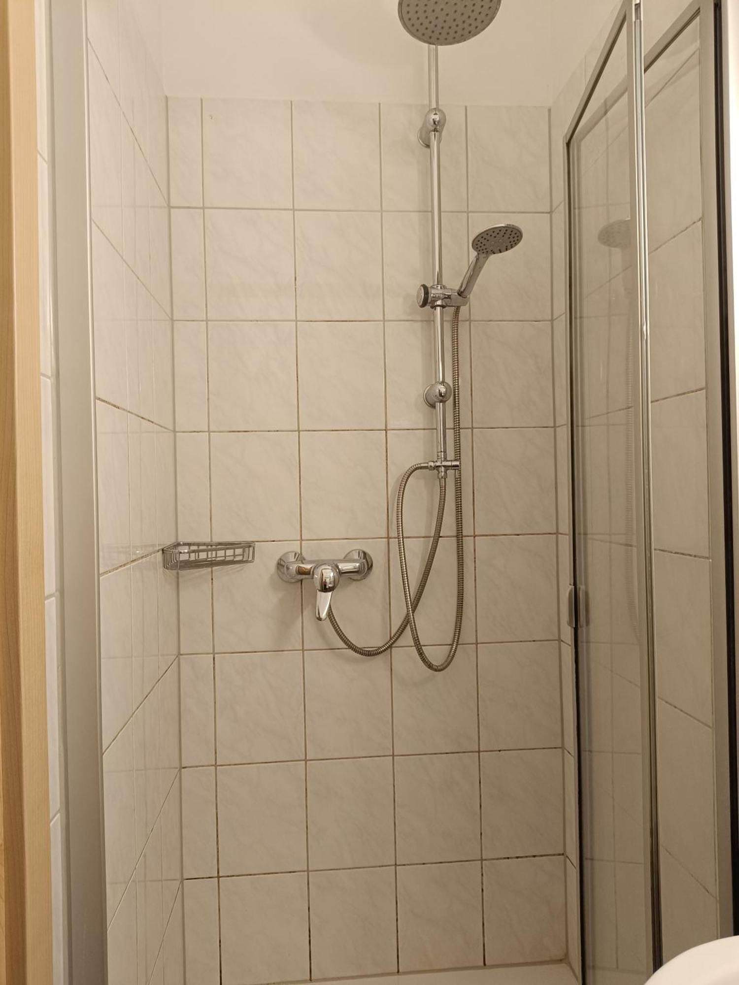 Vegas Hotel Бонн Экстерьер фото