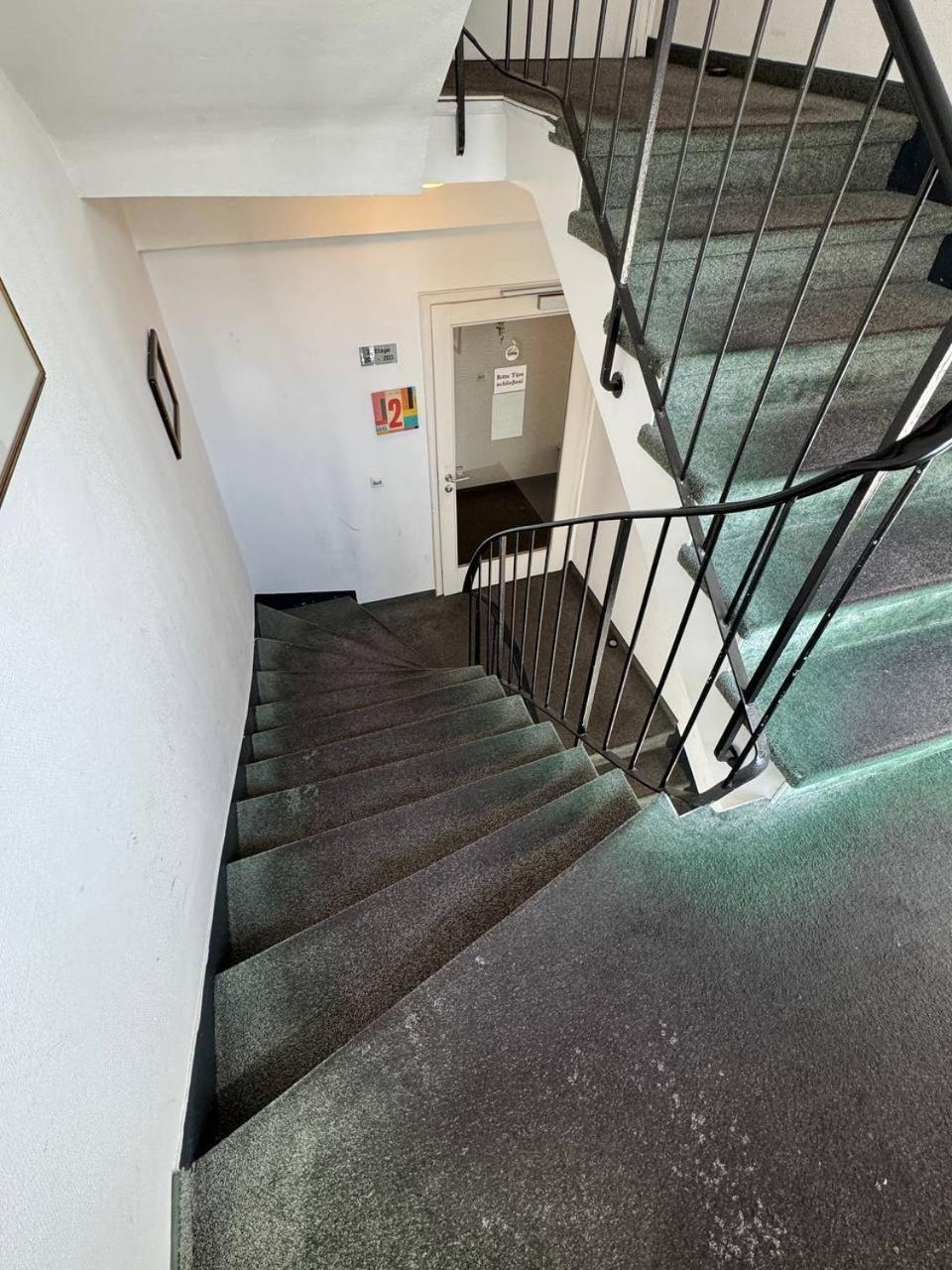 Vegas Hotel Бонн Экстерьер фото